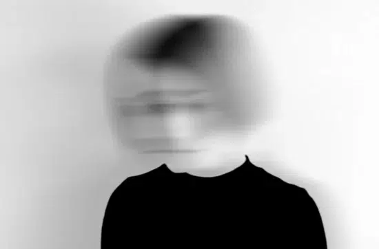 Visuel de couverture de l’article de blog intitulé L’excuse de l’impossibilité, sur la réinvention professionnelle à l’ère de l’intelligence artificielle